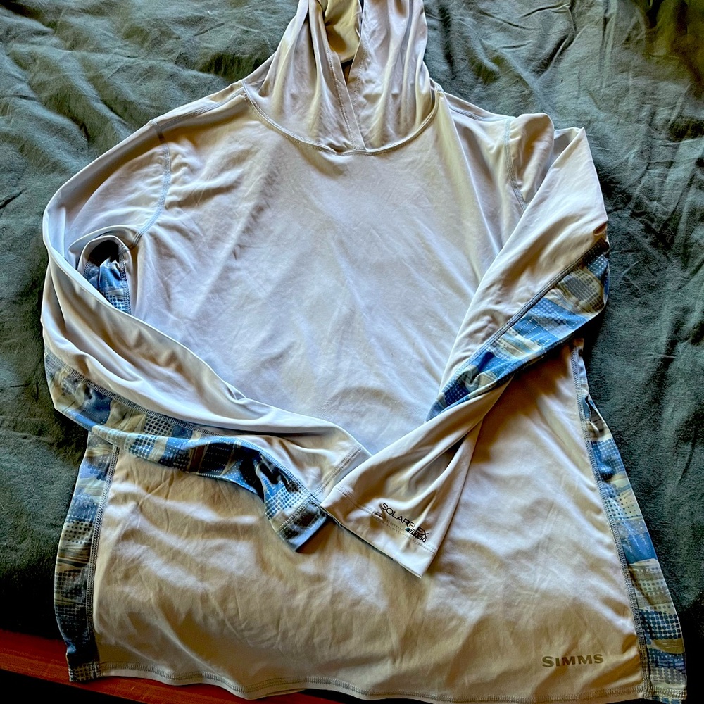Simms hooded sun shirt